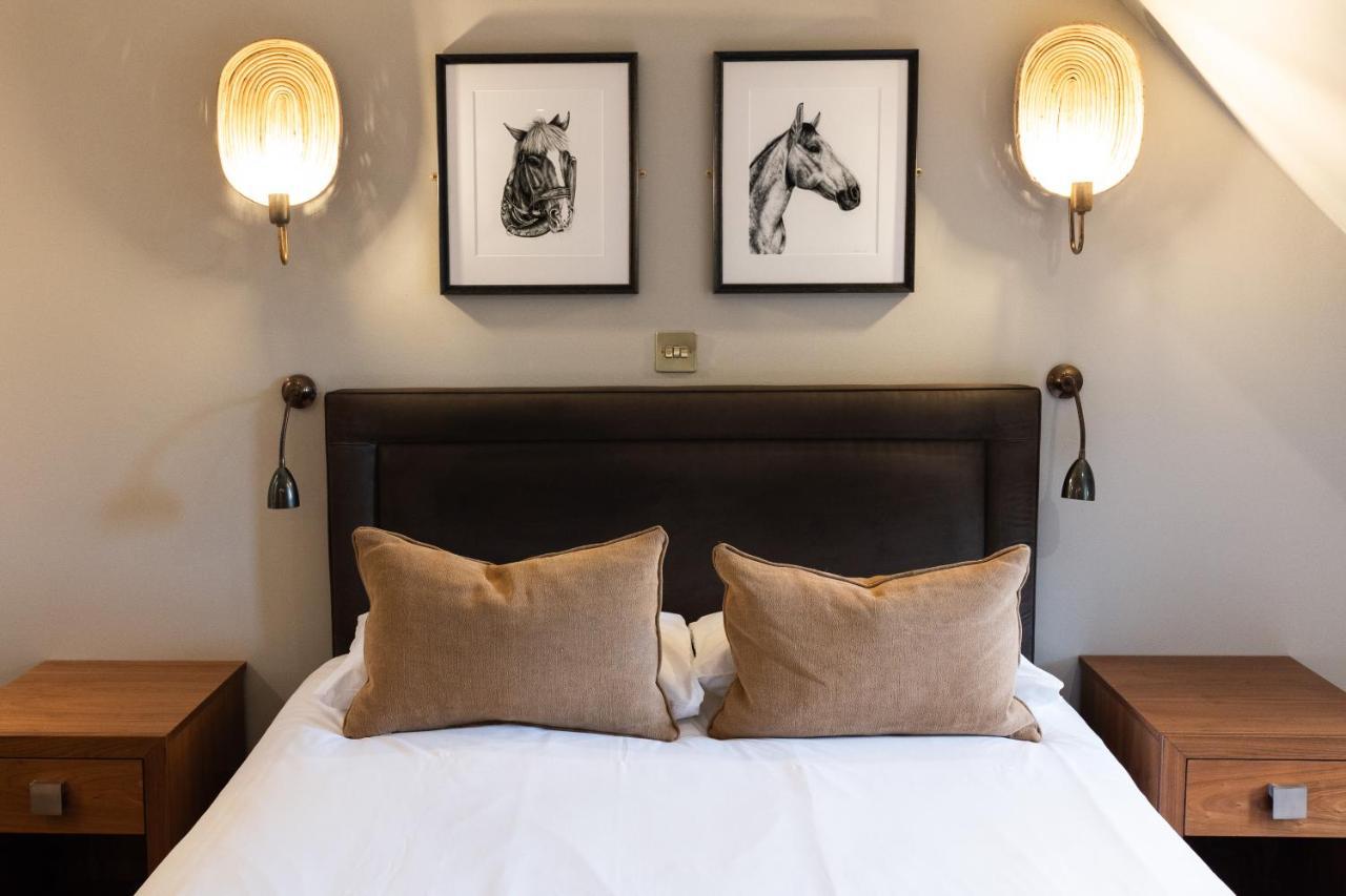 Stirrups Hotel Μπράκνελ Εξωτερικό φωτογραφία