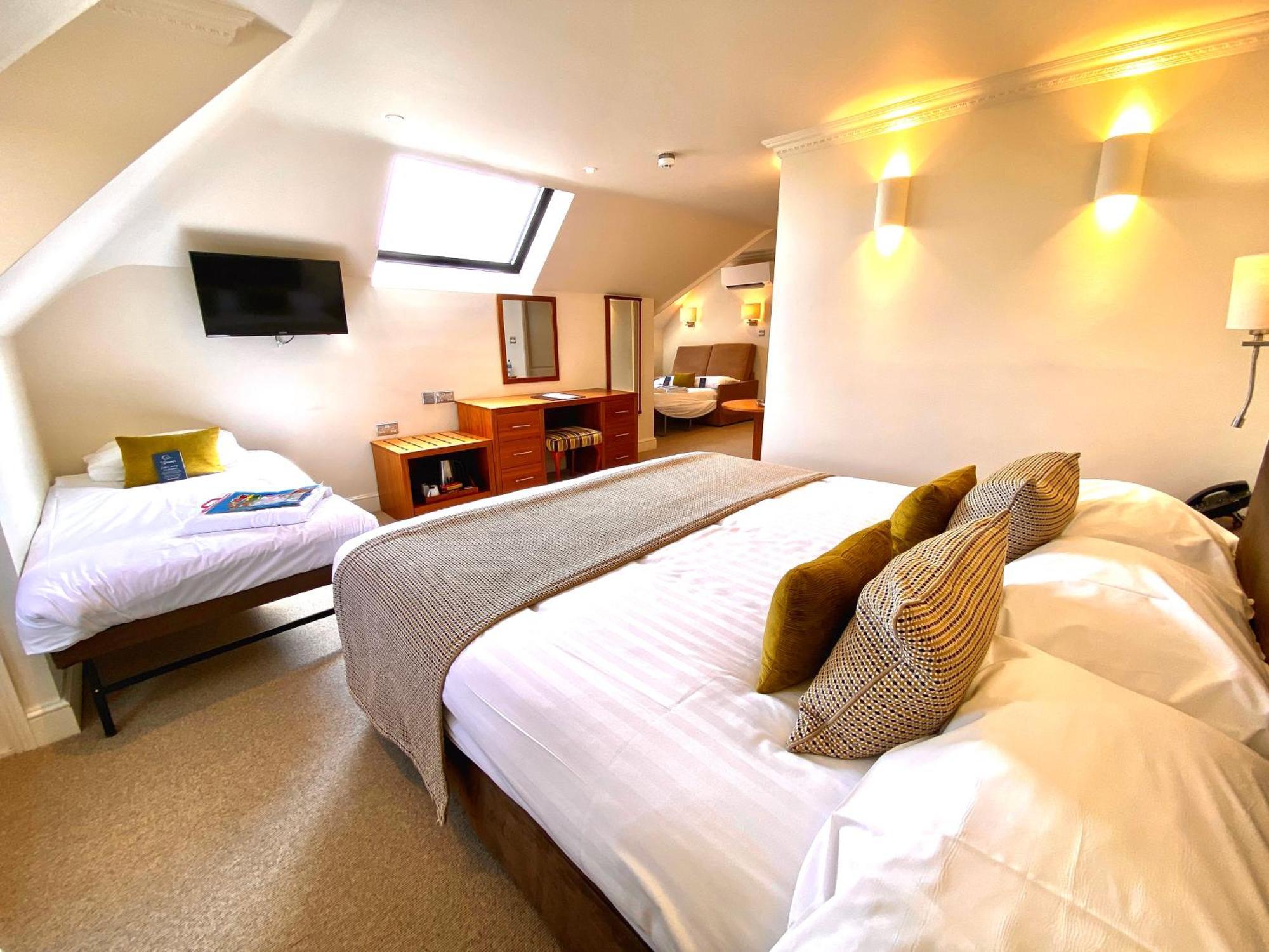 Stirrups Hotel Μπράκνελ Εξωτερικό φωτογραφία